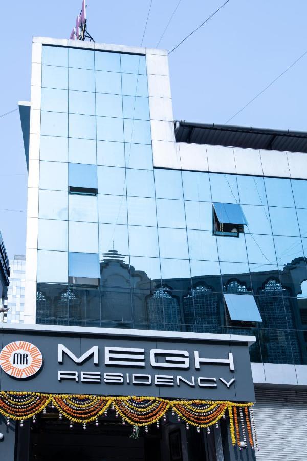 Отель Megh Residency Нави Мумбаи Экстерьер фото